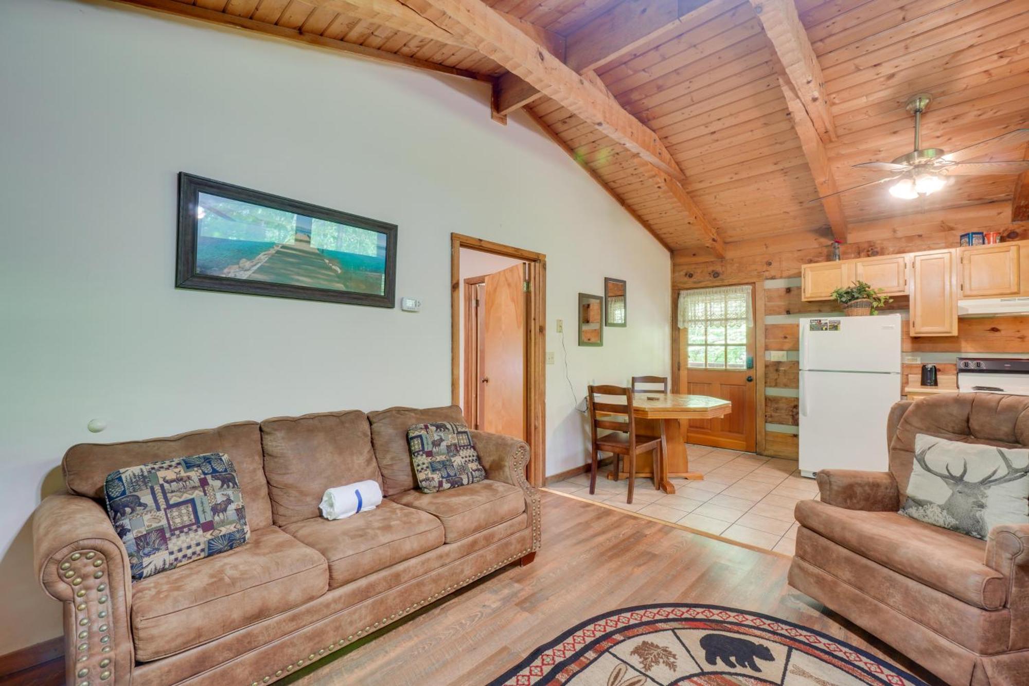 Gatlinburg Cabin With Hot Tub About 6 Mi To Downtown! Экстерьер фото